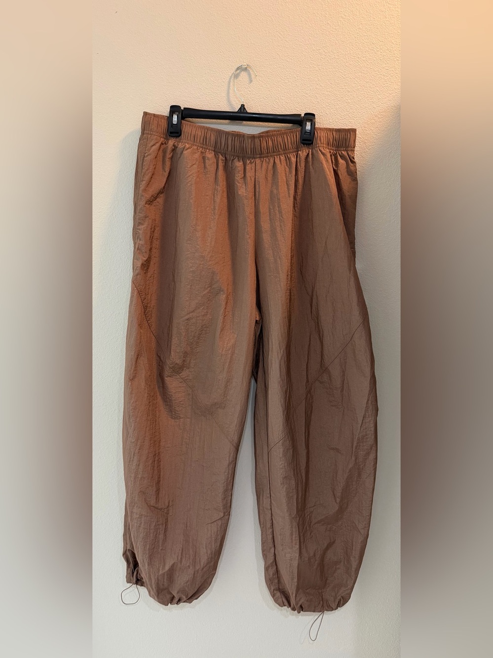 Athleta Women’s Brown Drawstring Joggers